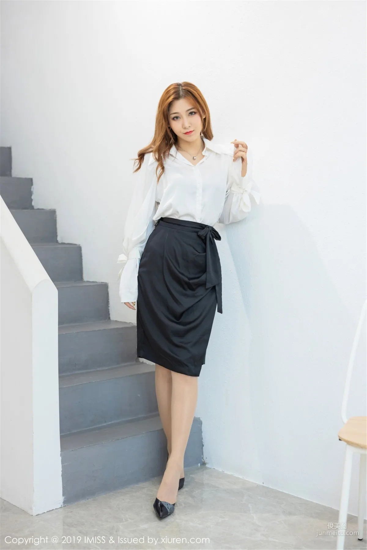 莉娜lena《气质袅袅撩人心怀》 [爱蜜社IMiss] Vol.359 写真集