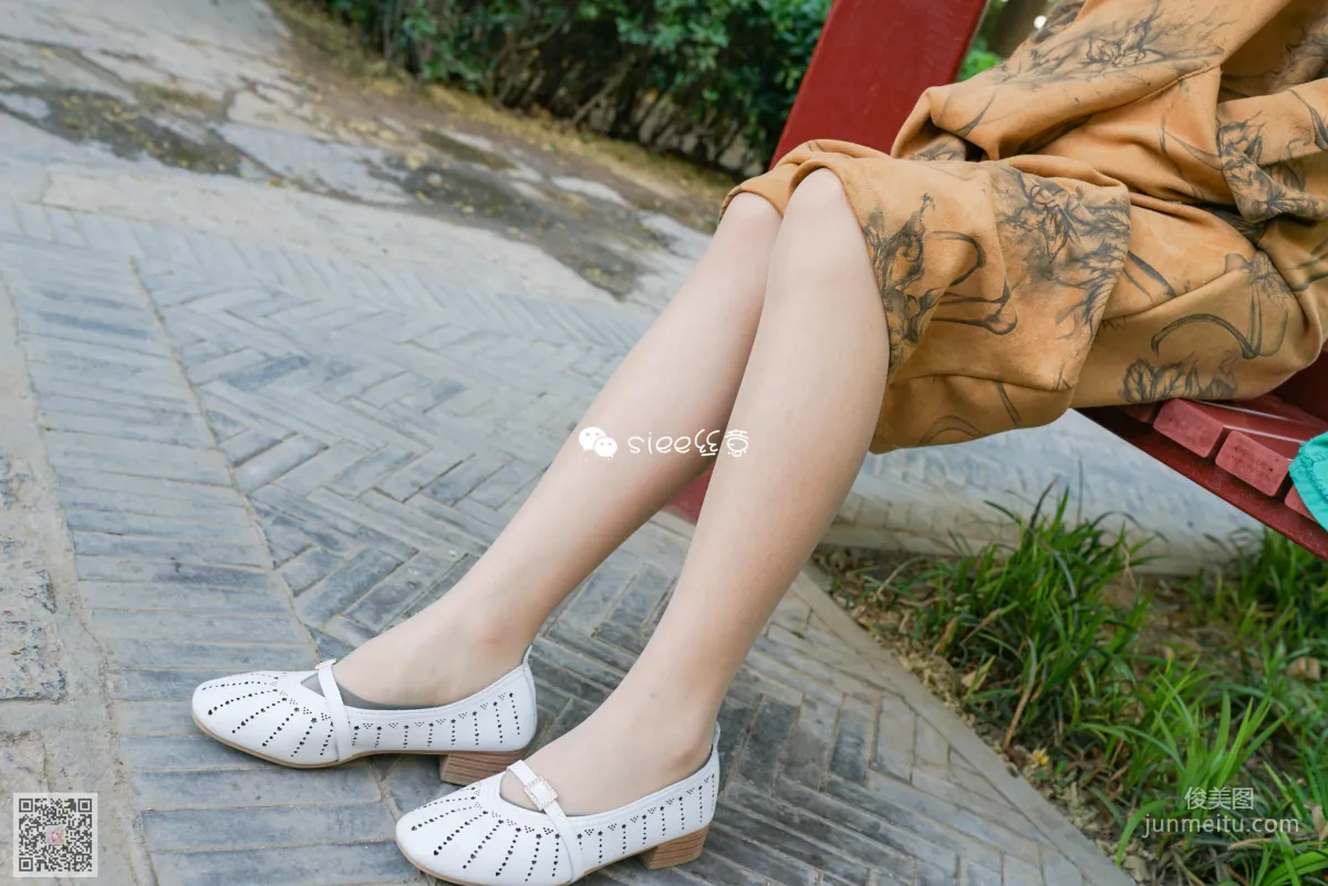 [丝意SIEE] No.288 叶子 《丝里短袜 专为你》 写真集