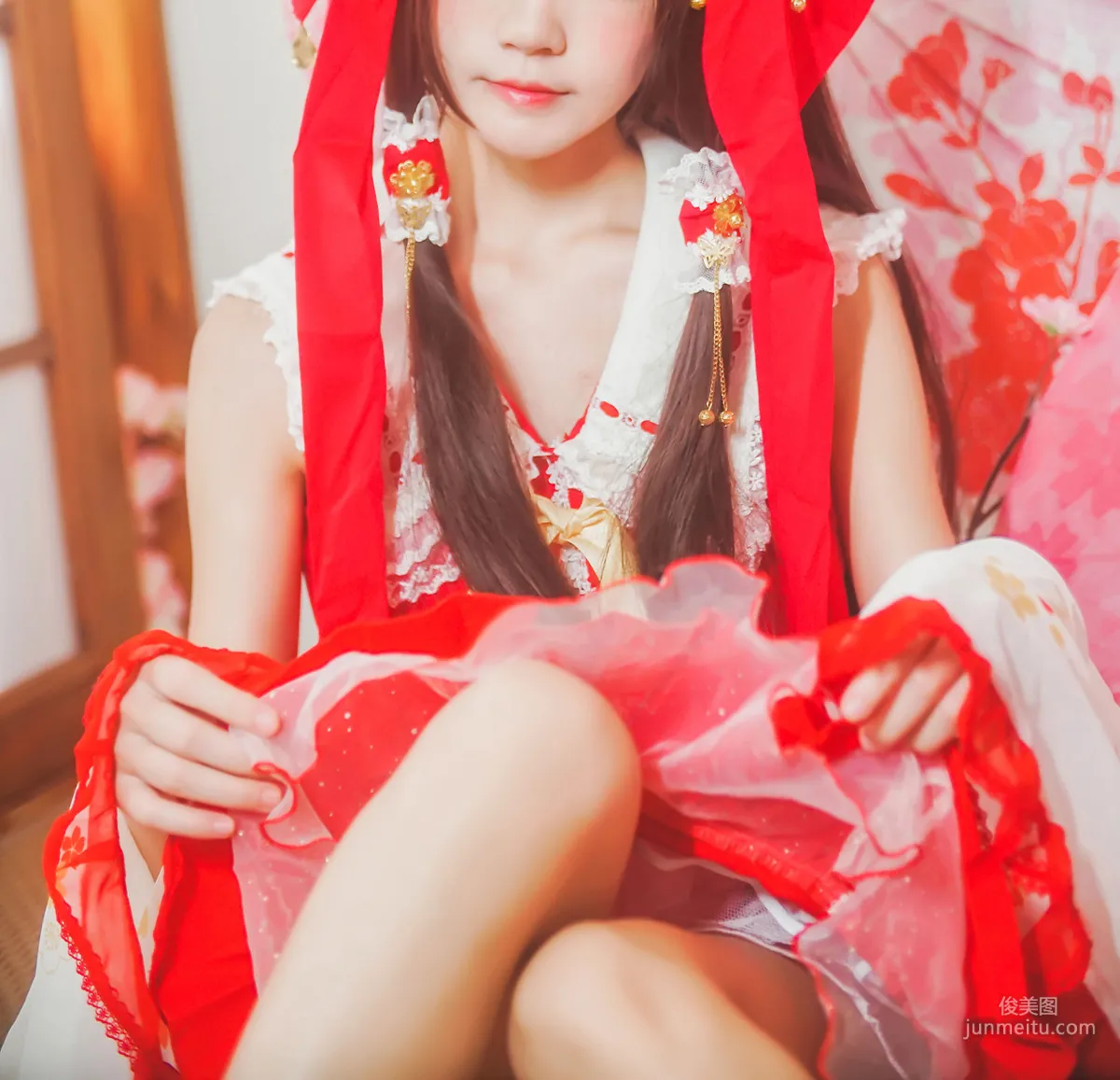 疯猫ss《灵梦》 [萝莉COS] 写真集
