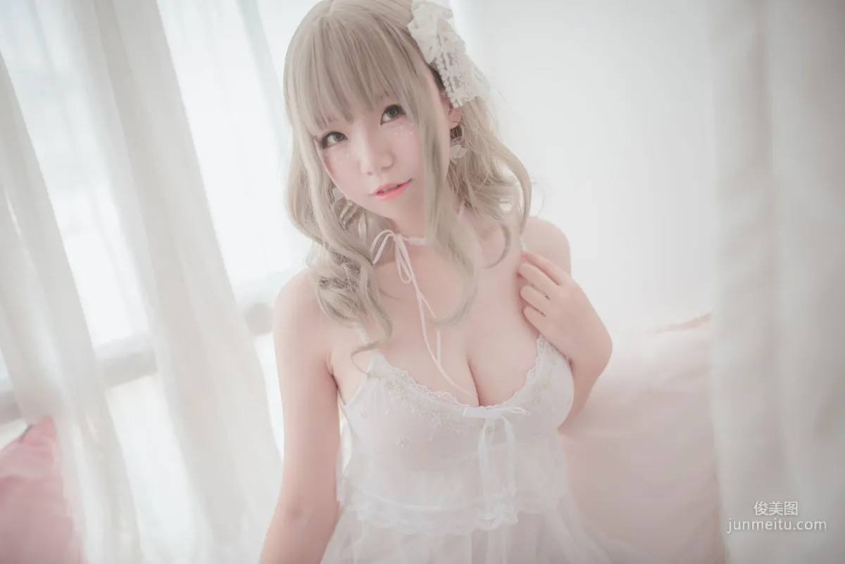 Yoko宅夏《白色丝质连衣裙》 [萝莉COS] 写真集
