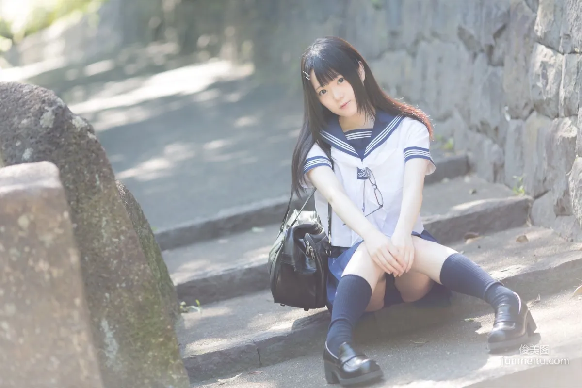 まきろん。《君夏 - 君と僕の夏休み》 制服 写真集