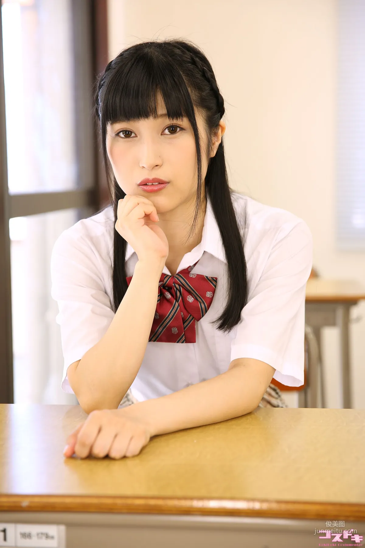 [Cosdoki] 神楽アイネ Aine Kagura kaguraaine_pic_seifuku1+2 写真集