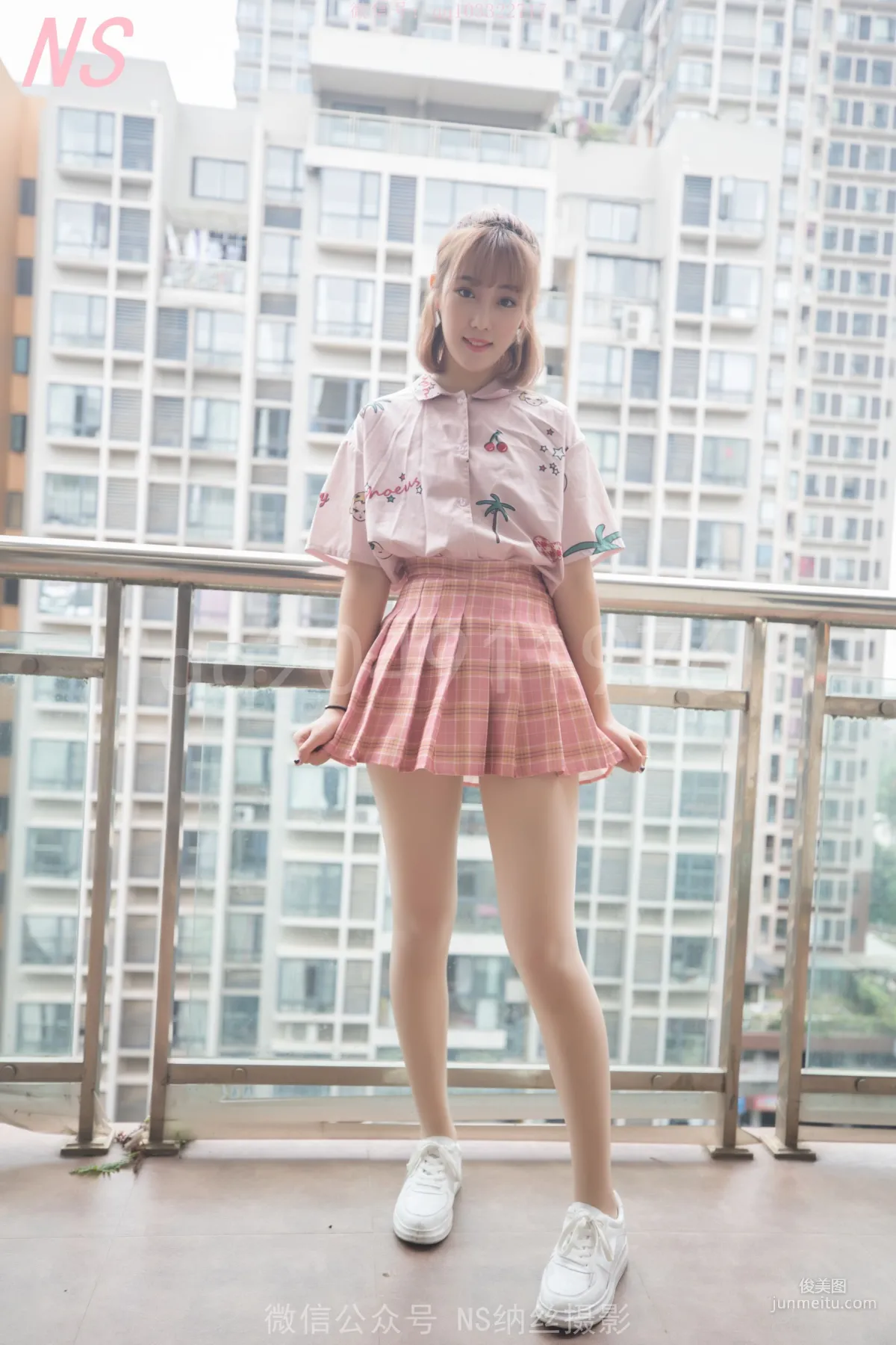 琴子《来我家里啦 丝袜好特殊的》 [纳丝摄影] 写真集