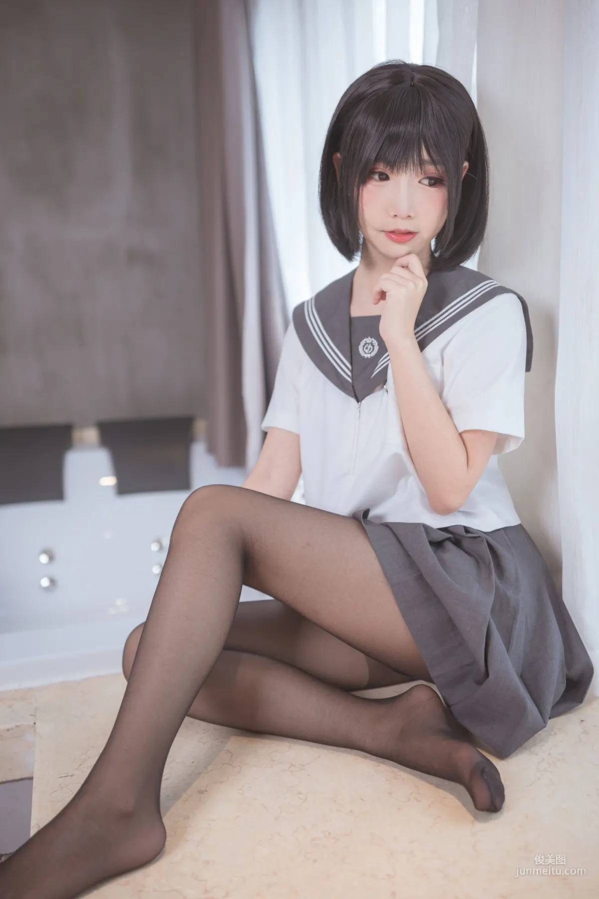 面饼仙儿《脑内少女 黑丝JK》 [福利COSPLAY] 写真集