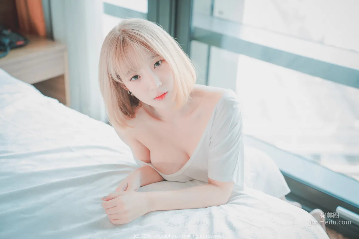 巨乳姜仁卿《丁字裤+T恤衫+网袜兔女郎》 [ARTGRAVIA] 写真集