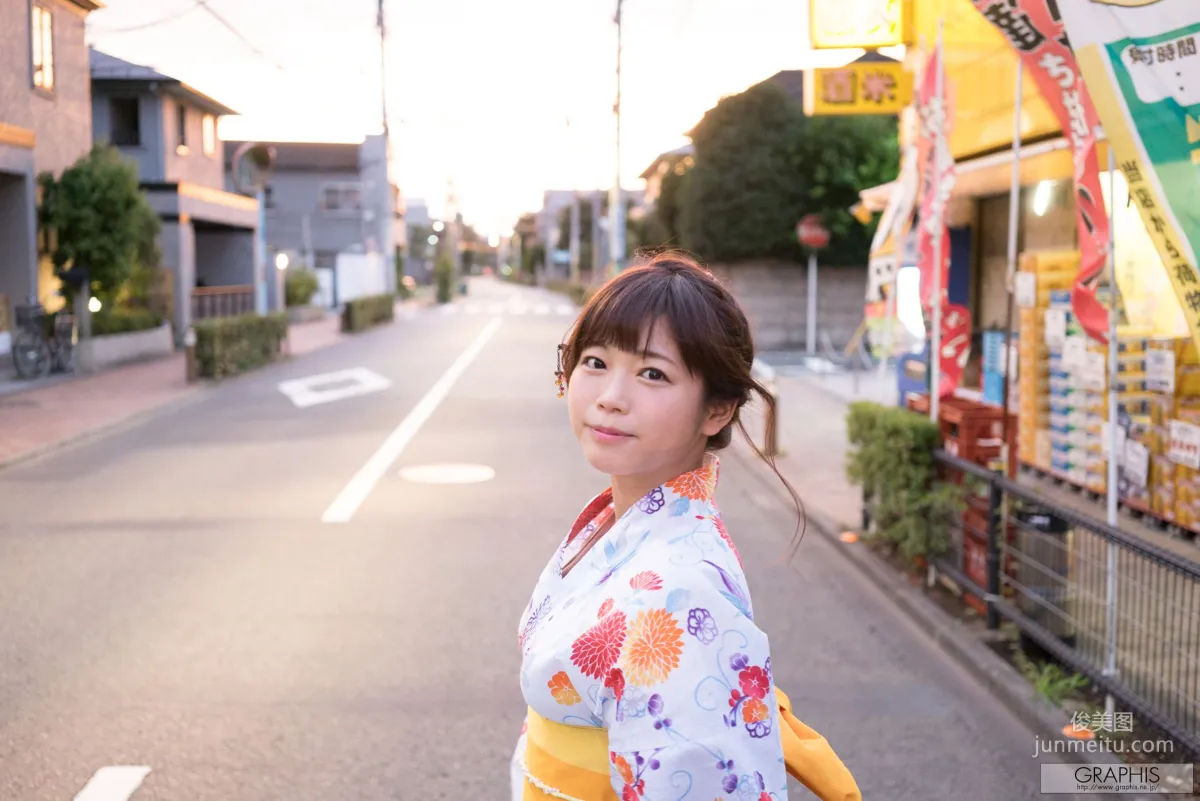 Miharu Usa 羽咲みはる [Graphis] Limited Edition 写真集