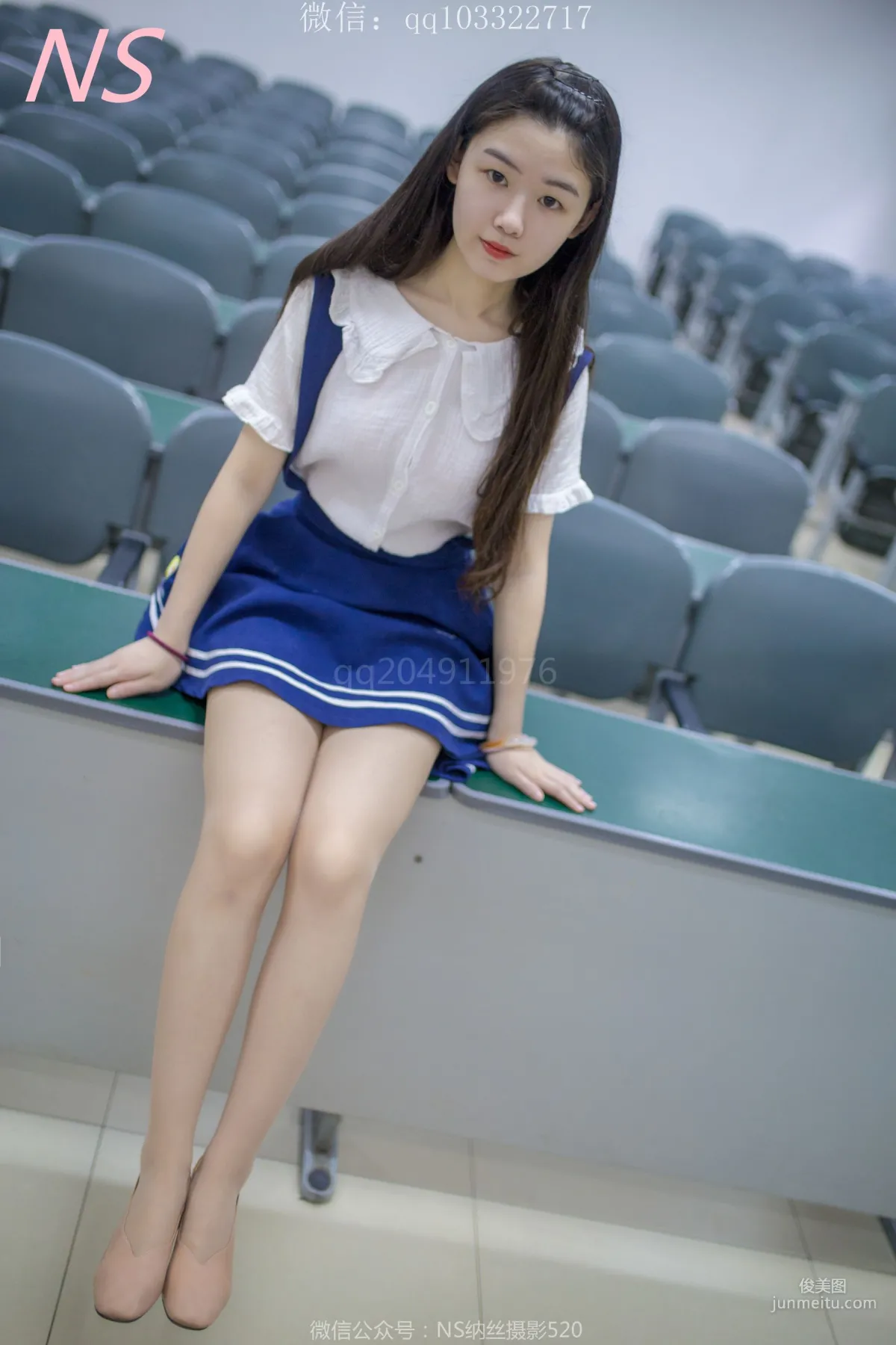 小纯《纯纯丝袜萌萌》 [纳丝摄影] 写真集