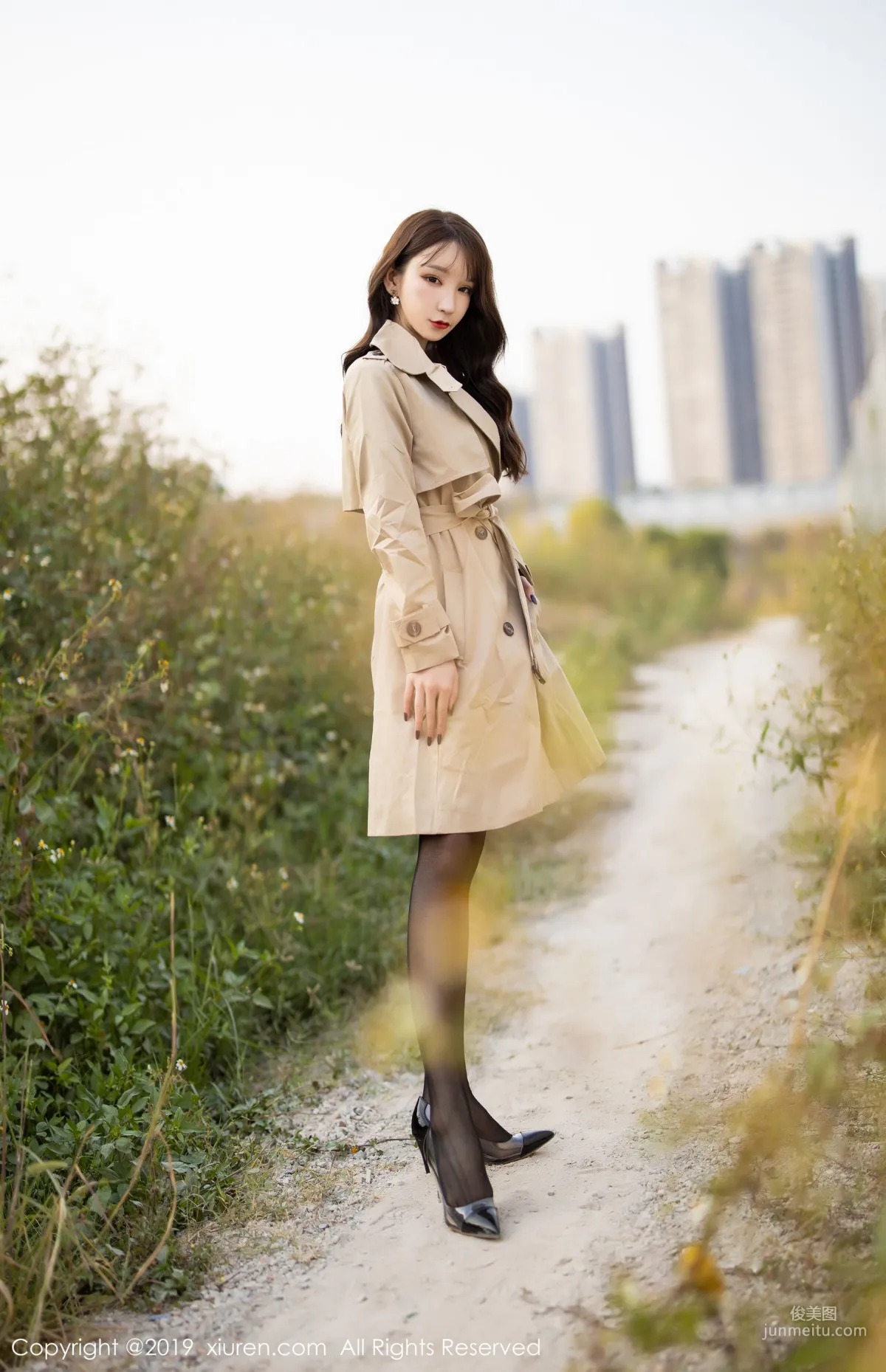 周于希Sandy《精致内衣的黑丝吊袜》 [秀人XIUREN] No.1876 写真集