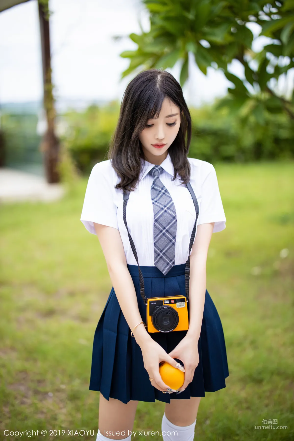 杨晨晨sugar《清纯的学生装到湿身性感蕾丝内衣》 [语画界XIAOYU] Vol.184 写真集