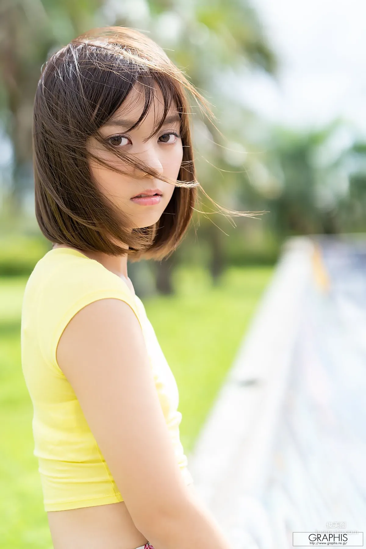 もなみ鈴(萌波铃) Suzu Monami [Graphis] First Gravure 初脱ぎ娘 No.167 写真集