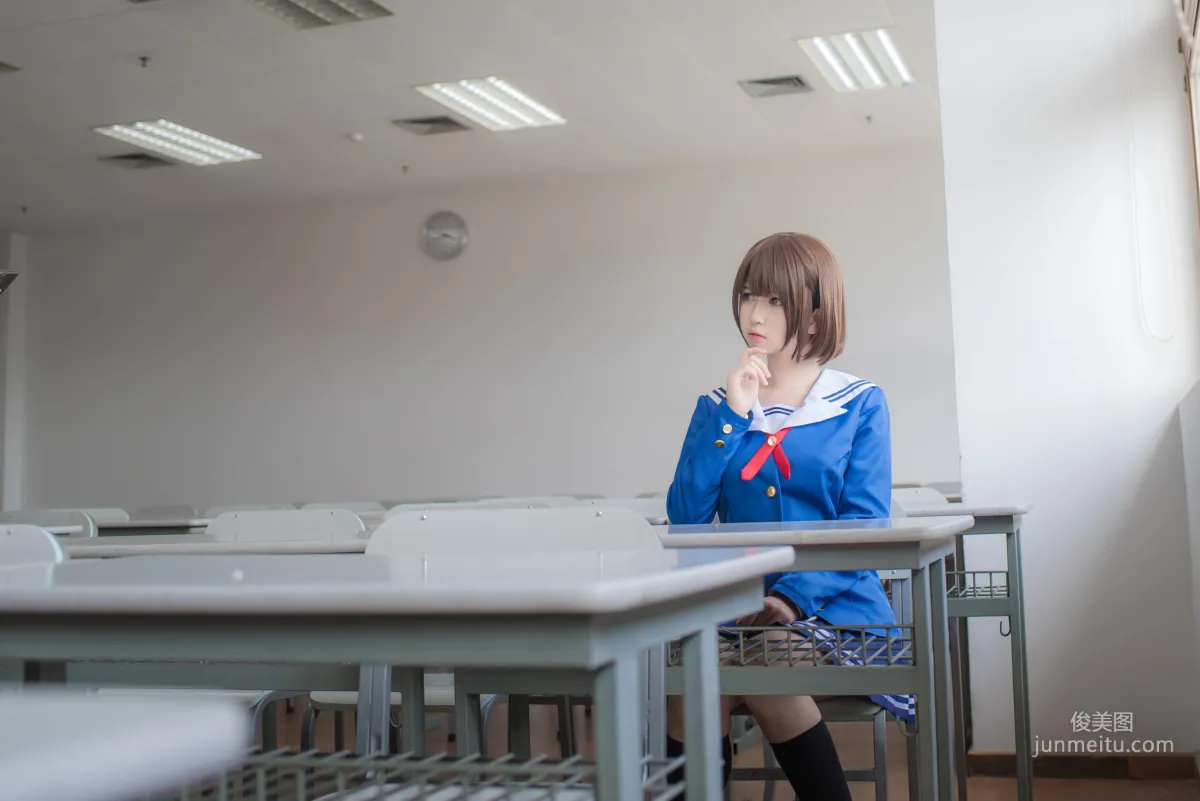 白金Saki 《校服》 [COSPLAY福利] 写真集