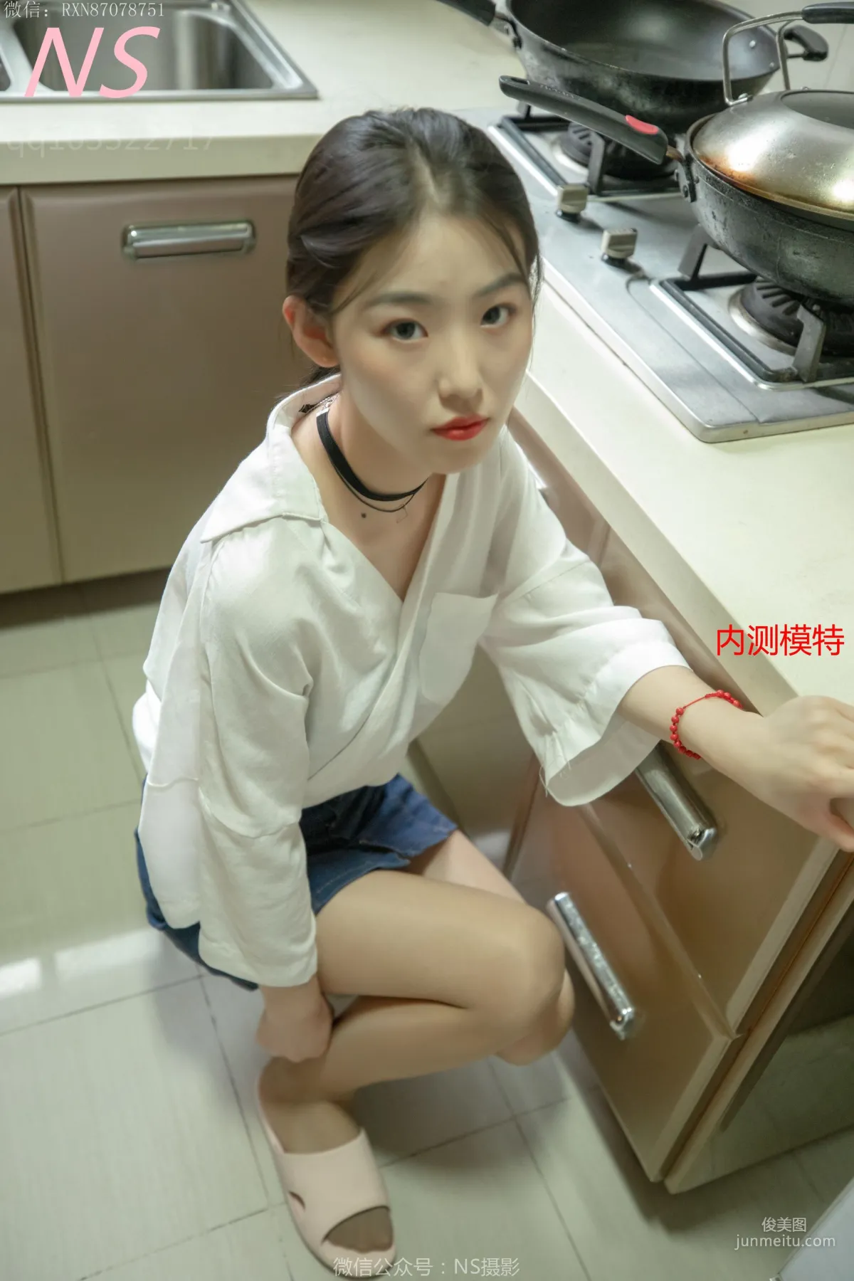 小狐狸《纯纯女孩居家肉丝》 [纳丝摄影] 写真集