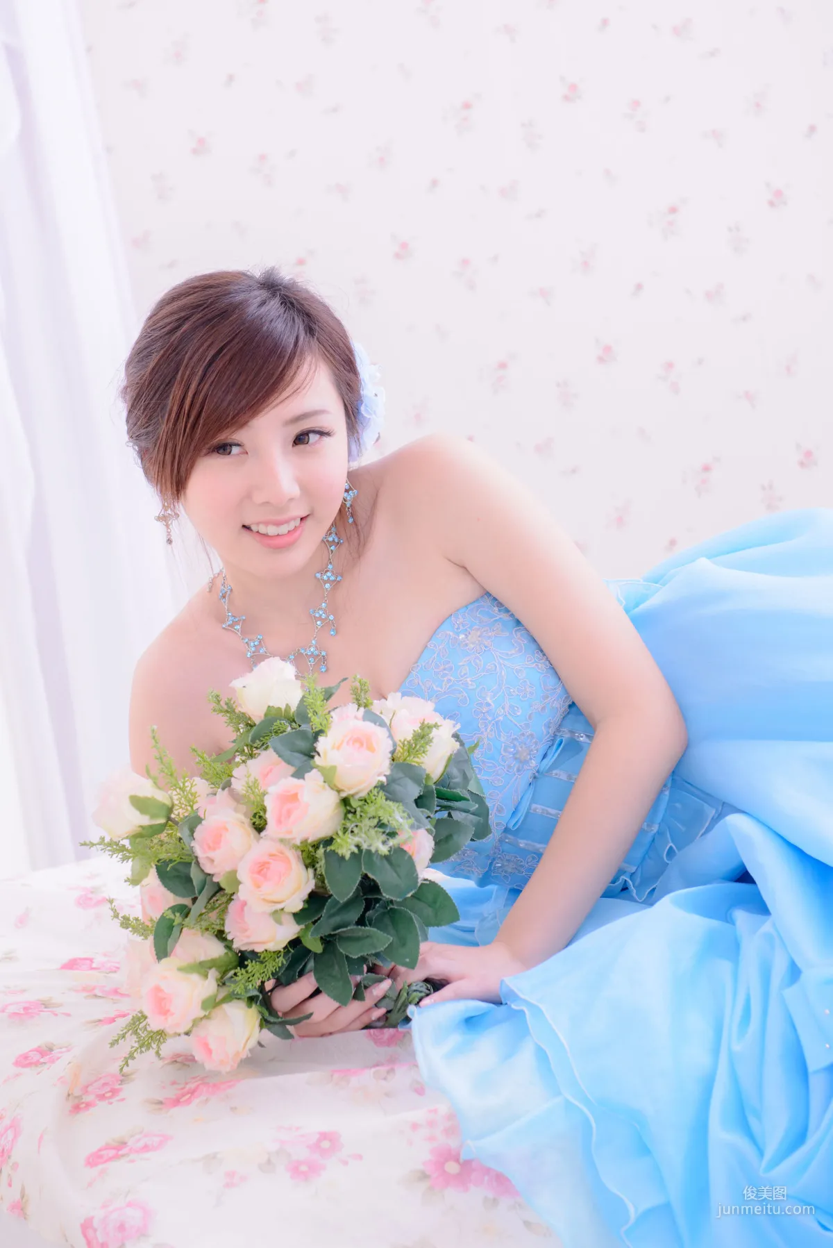陈思颖 《蓝白婚纱影集》 写真集
