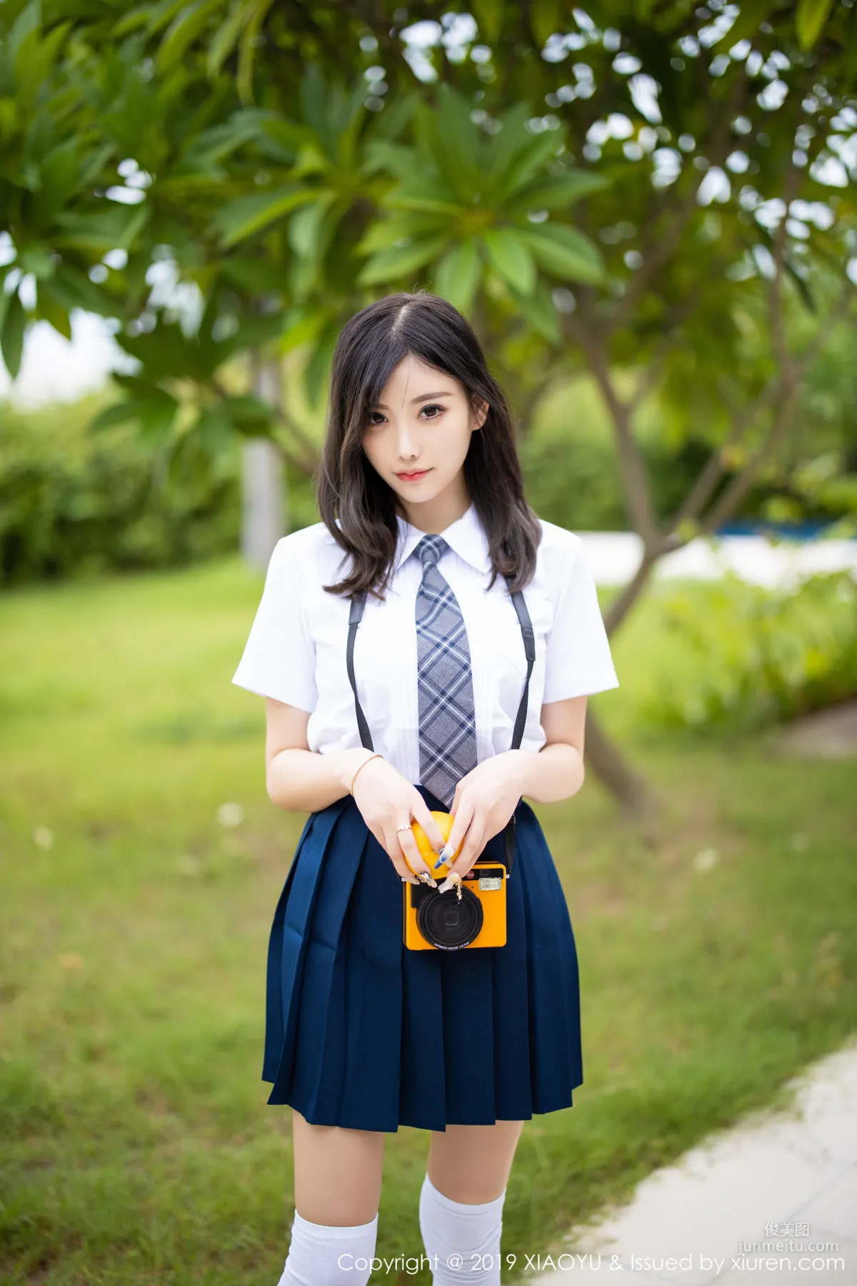 杨晨晨sugar《清纯的学生装到湿身性感蕾丝内衣》 [语画界XIAOYU] Vol.184 写真集