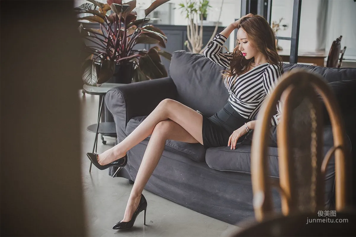 李妍静《绝美气质女神5》韩国美女写真集