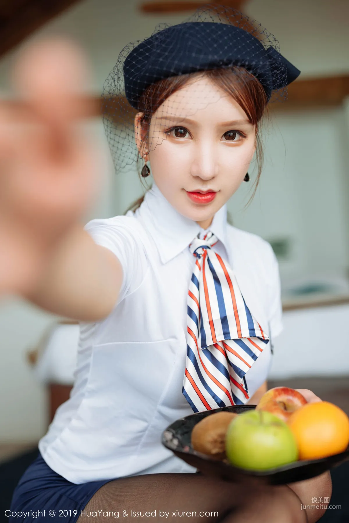 周于希Sandy《角色扮演空姐制服内衣》 [花漾HuaYang] Vol.186 写真集