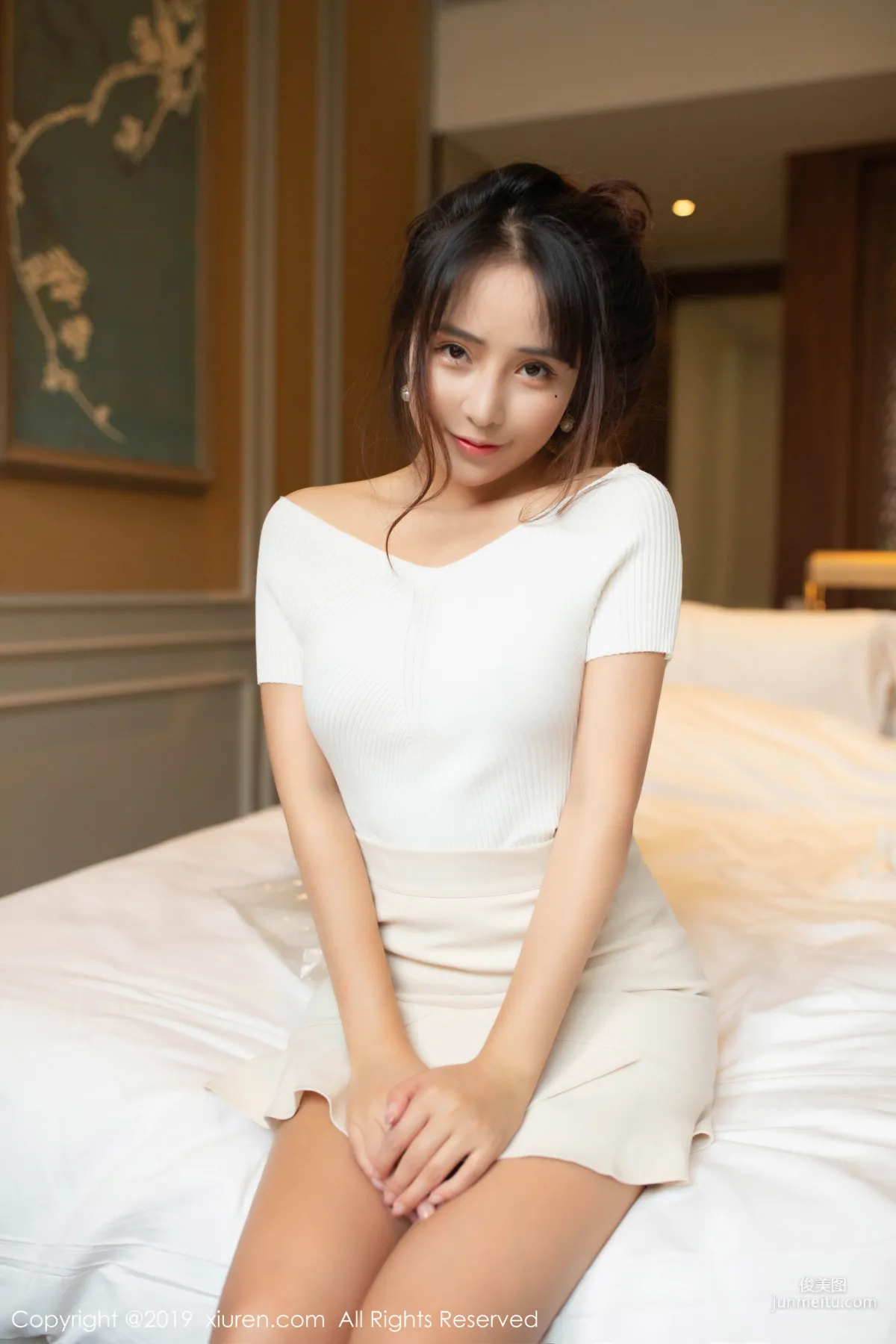 陶喜乐_lele《白色内衣凹凸娇躯》 [秀人XIUREN] No.1753 写真集