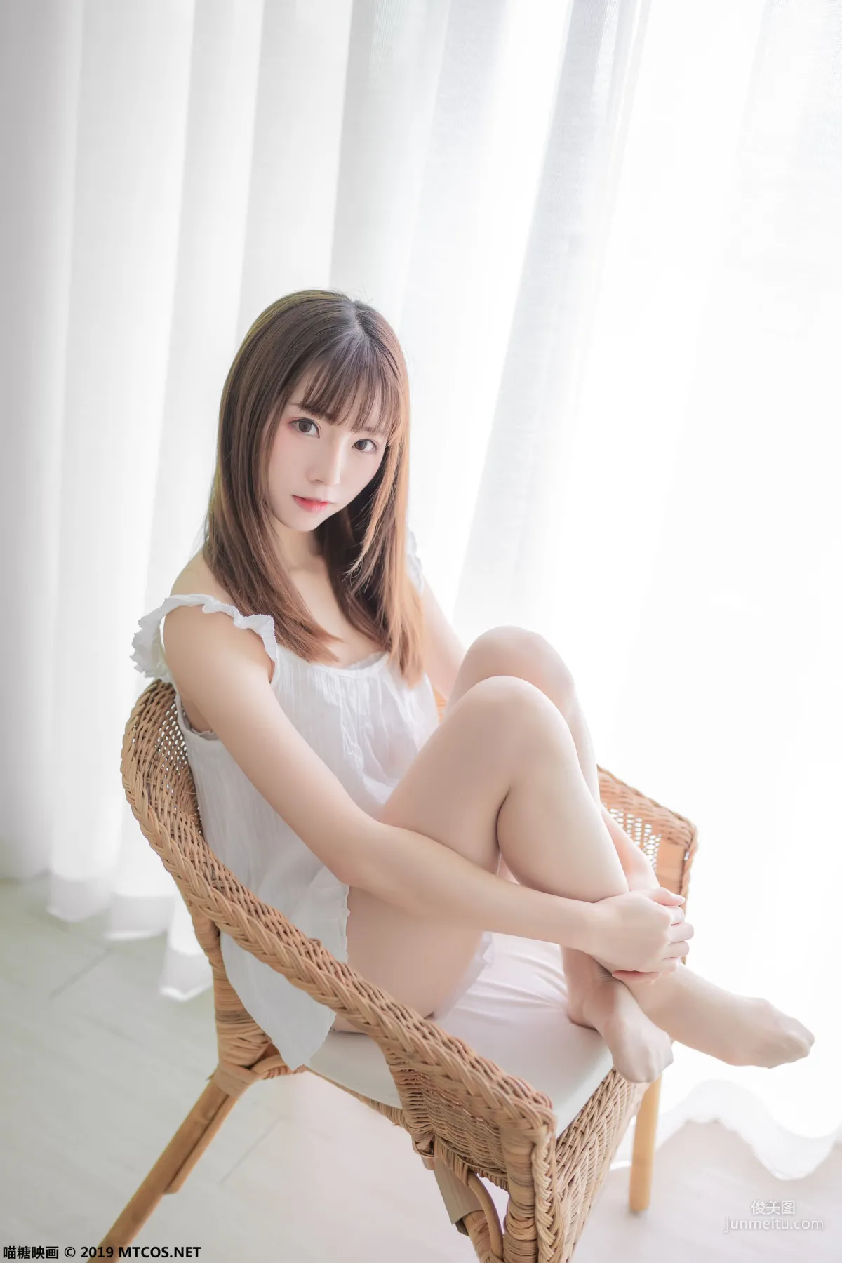 《白色睡衣》 [喵糖映画] VOL.056 写真集