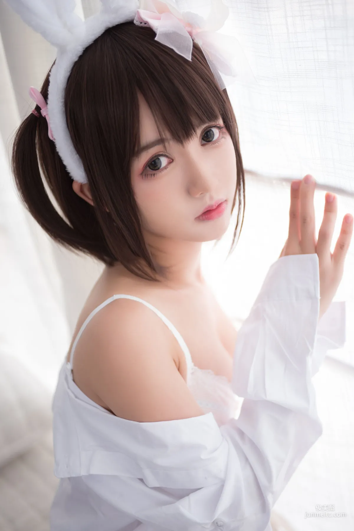 鳗鱼霏儿《兽耳+白色蕾丝情趣》 [COSPLAY美女] 写真集