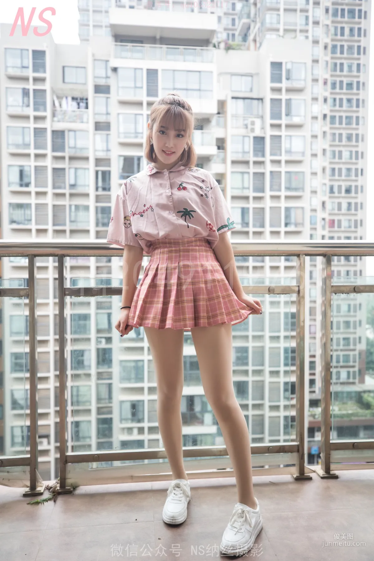 琴子《来我家里啦 丝袜好特殊的》 [纳丝摄影] 写真集