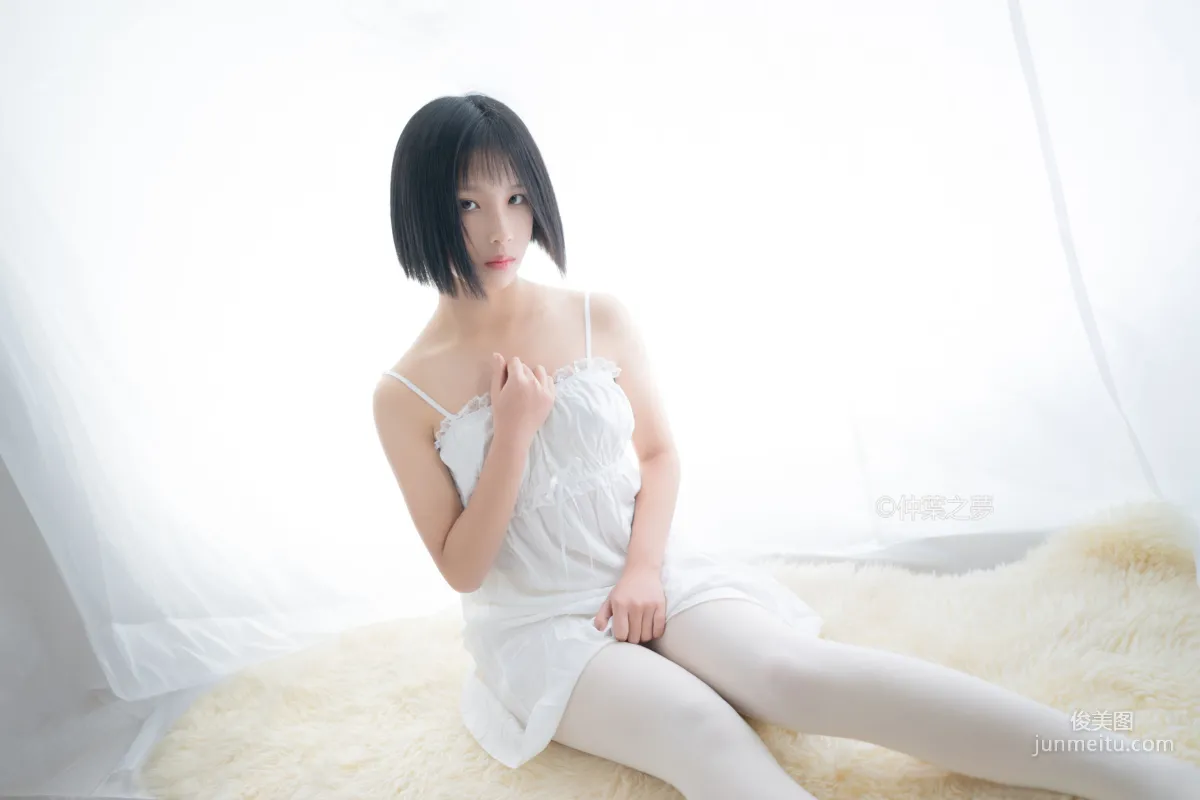 《清纯白吊带裙》 [轻兰映画] Grand.001 写真集