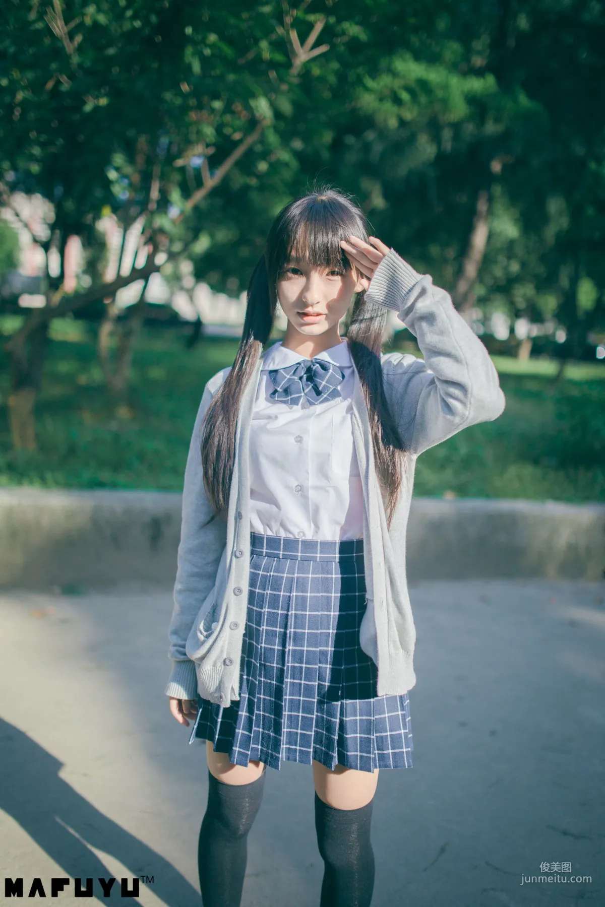 神楽坂真冬《阳光校服系列》 [COSPLAY美女] 写真集