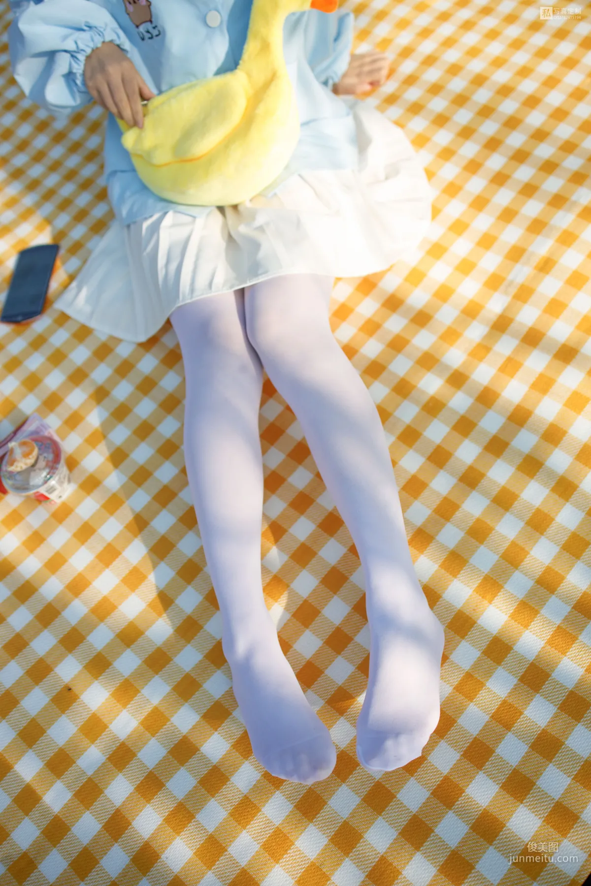 默陌《踩物 白丝50D》 [森萝财团] JKFUN-031 写真集