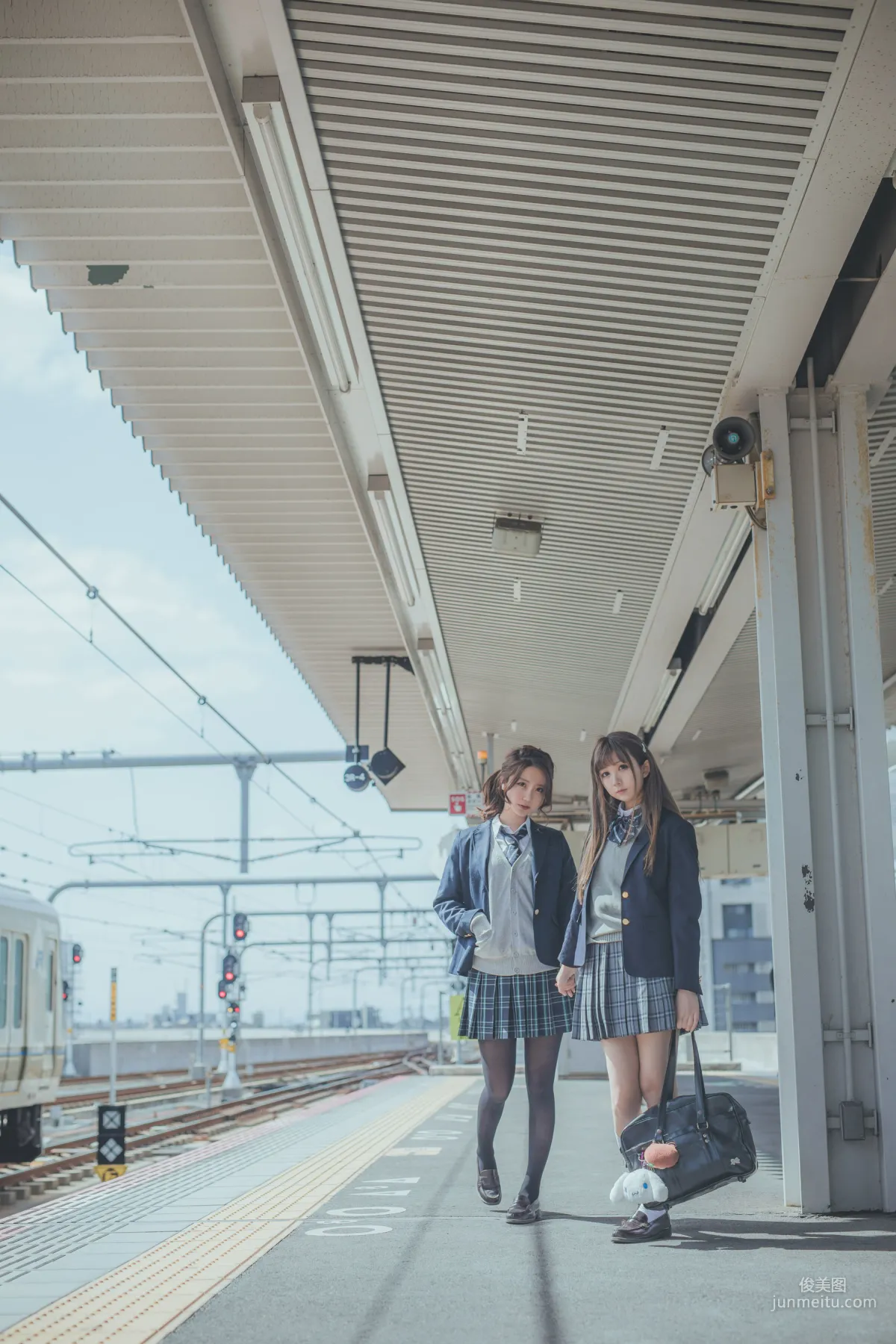 黑川《JK百合》 [COSPLAY美女] 写真集