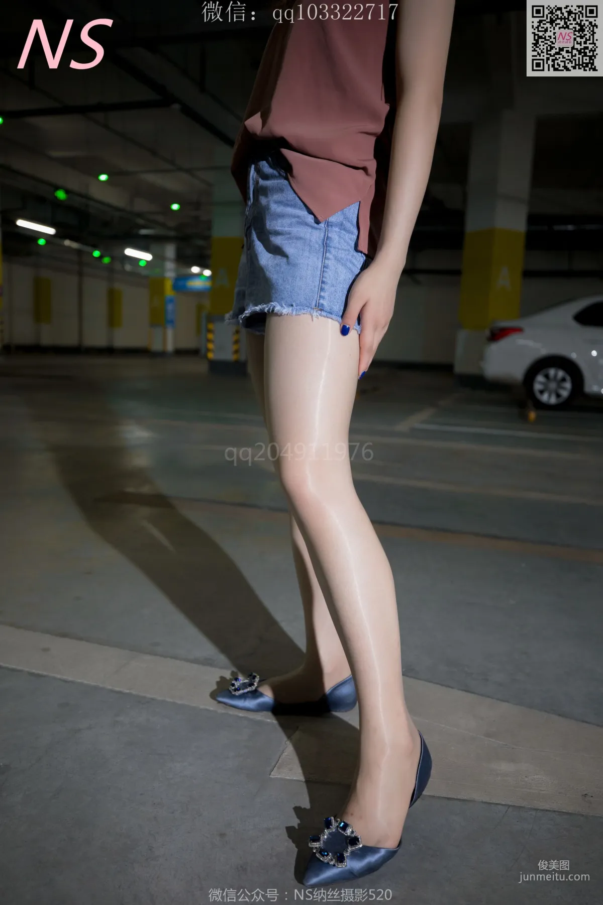 小朱茵《地下车库的丝袜美腿女郎》 [纳丝摄影] 写真集