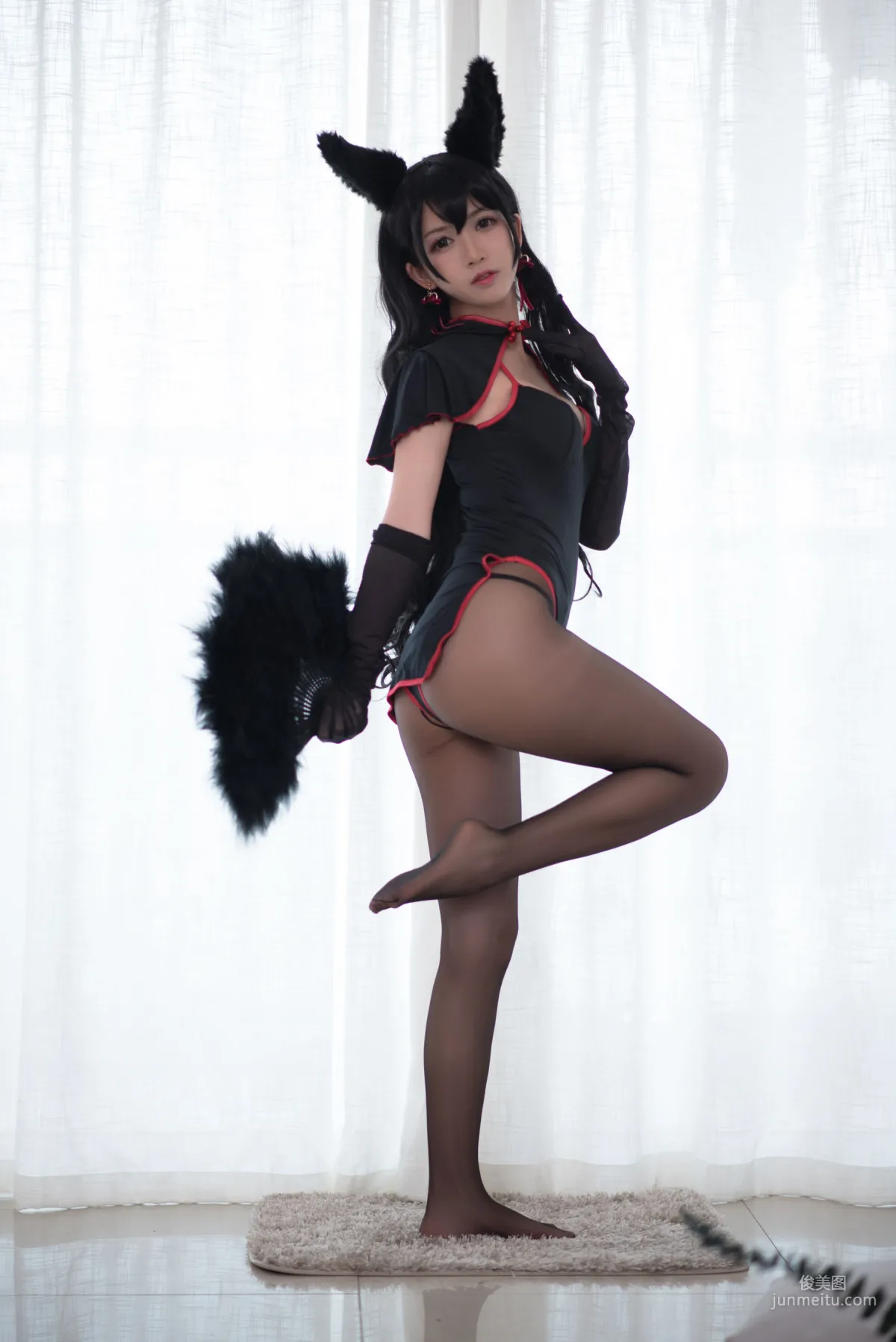 鳗鱼霏儿《兽耳+黑丝》 [COSPLAY美女] 写真集