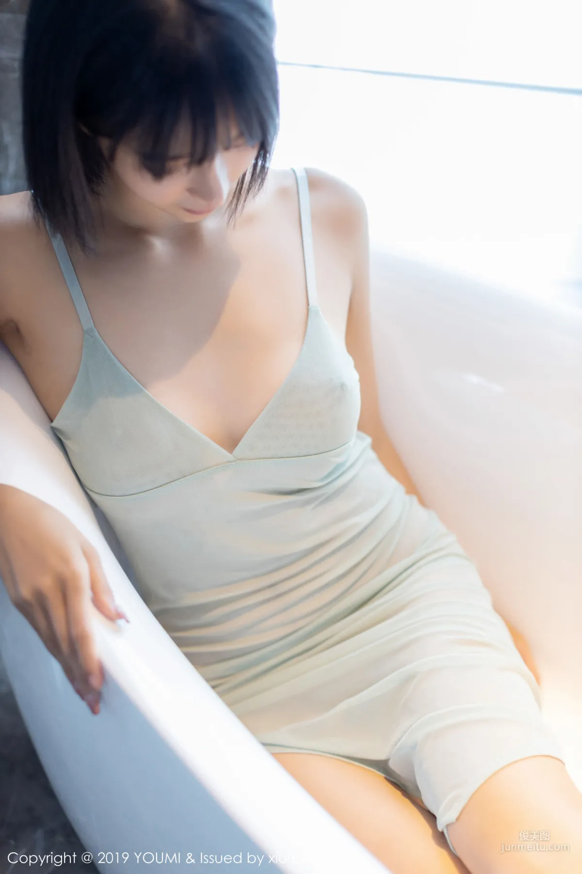 蓝夏Akasha《浴室中曲线诱人》 [尤蜜荟YouMi] Vol.370 写真集