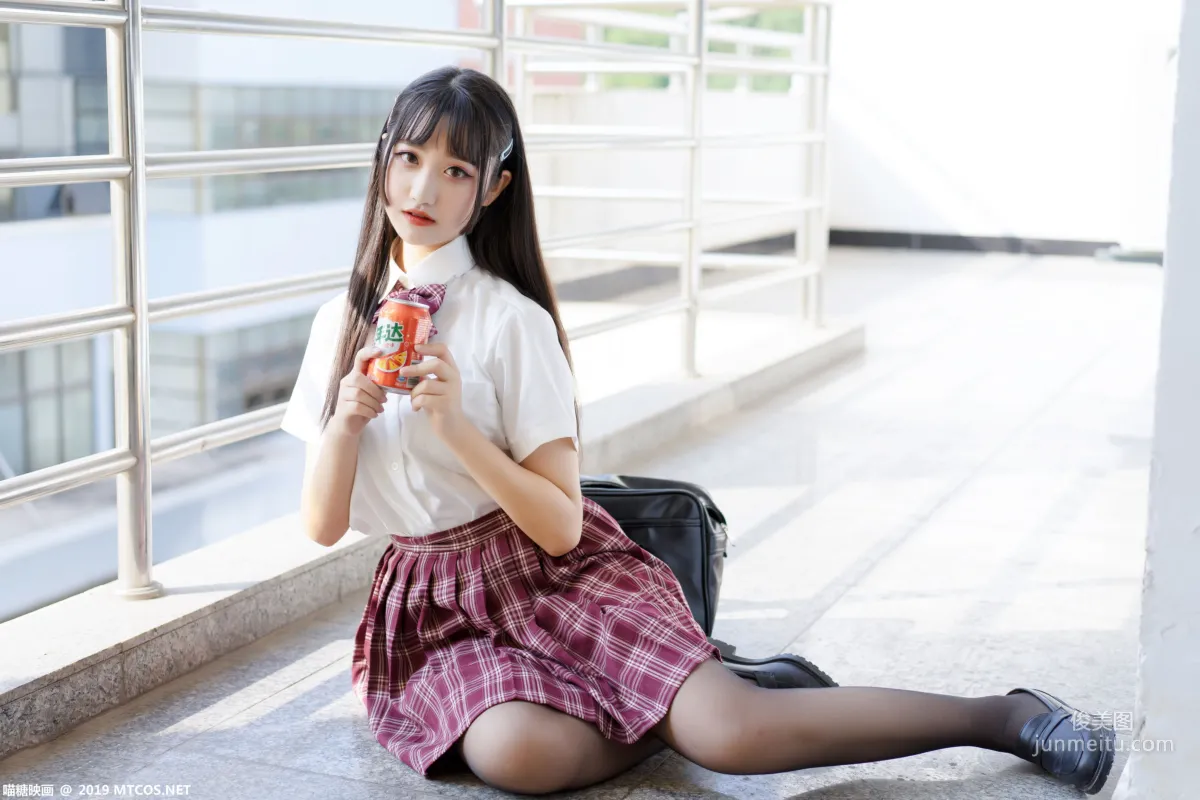 《长发JK萌妹》 [喵糖映画] VOL.023 写真集