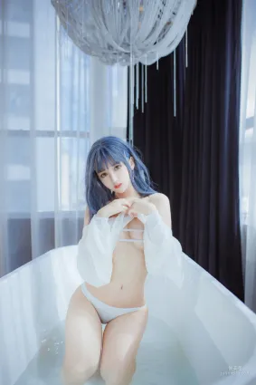 米线线sama 《浴缸》 [COSPLAY少女] 写真集