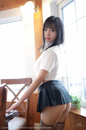 徐微微mia《性感学生制服系列》 [模范学院MFStar] Vol.255 写真集