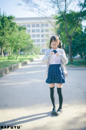 神楽坂真冬《阳光校服系列》 [COSPLAY美女] 写真集