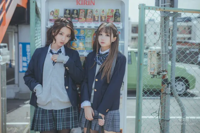 黑川《JK百合》 [COSPLAY美女] 写真集