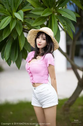 杨晨晨sugar《室外草帽女孩主题》 [语画界XIAOYU] Vol.169 写真集