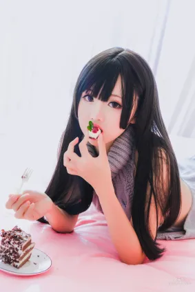 面饼仙儿《露背毛衣！！》 [福利COSPLAY] 写真集
