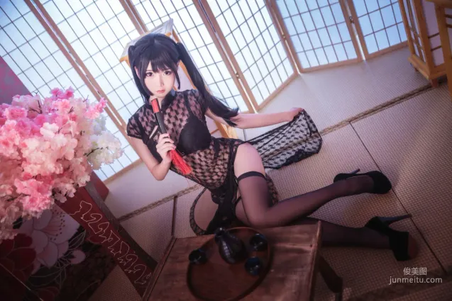 面饼仙儿《黑丝情趣旗袍》 [福利COSPLAY] 写真集