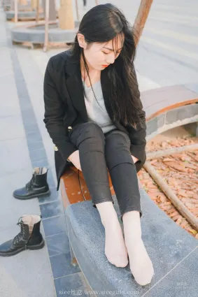 敏敏《身边的学姐》 [丝意SIEE] No.392 写真集