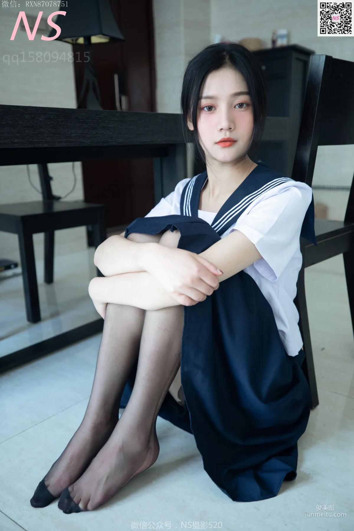 子涵《黑色丝袜的家居生活》 [纳丝摄影] 写真集