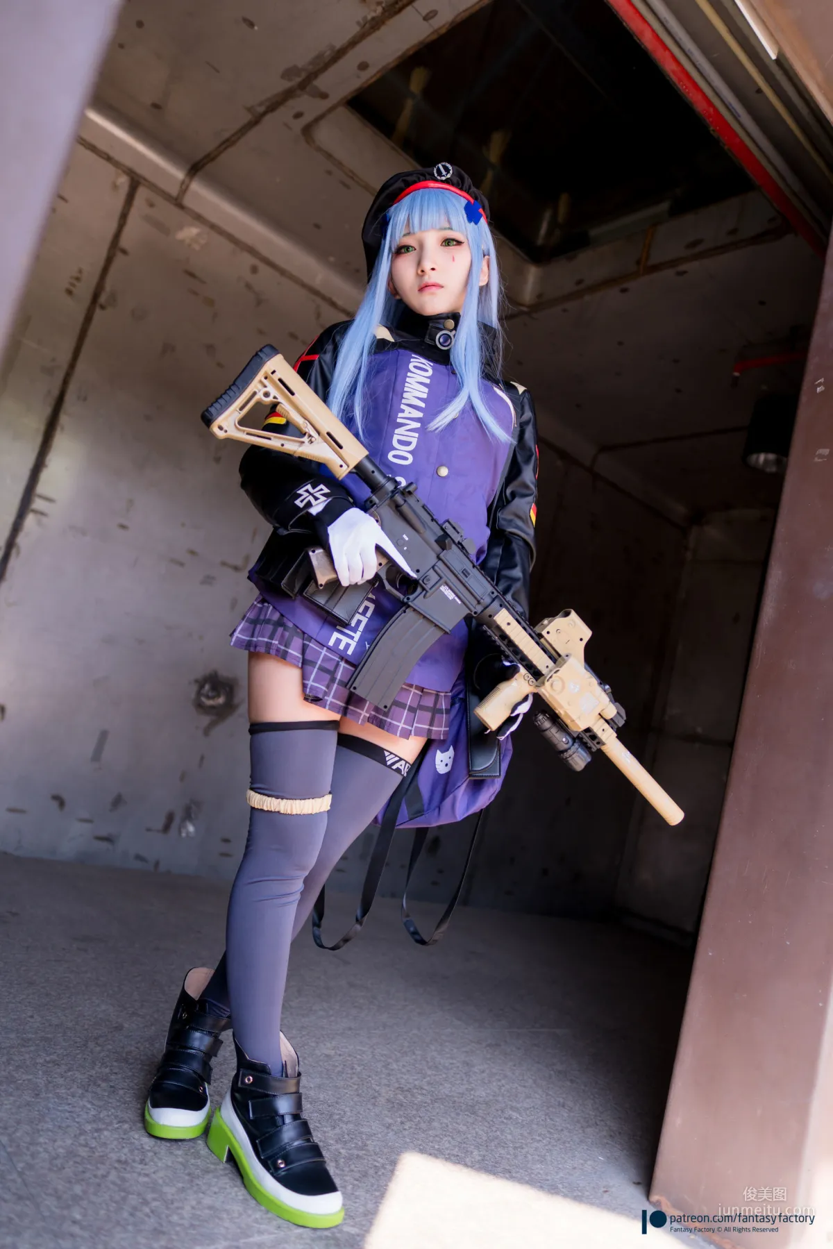 COSER小丁《魔女+浴池+黑丝》 [Fantasy Factory] 写真集