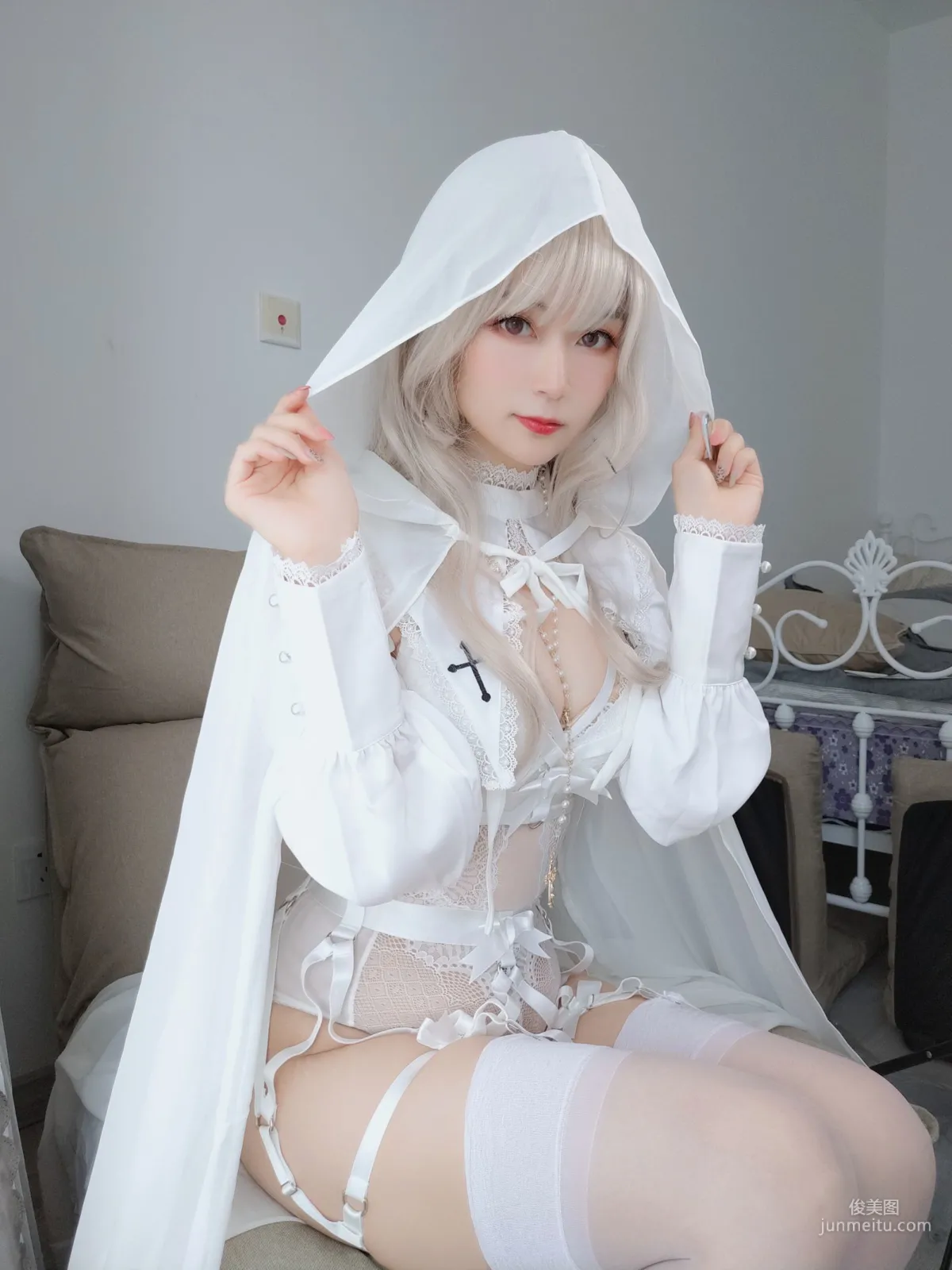 COSER白银81《纯白圣女》 [COSPLAY少女] 写真集
