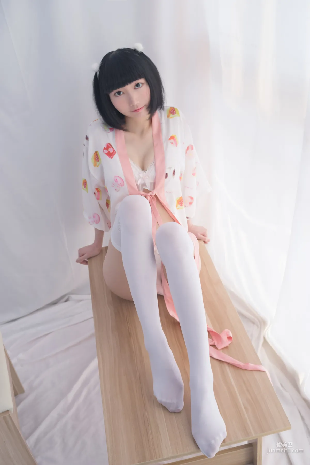 《妹妹头少女的白丝》 [轻兰映画] SPL.004 写真集