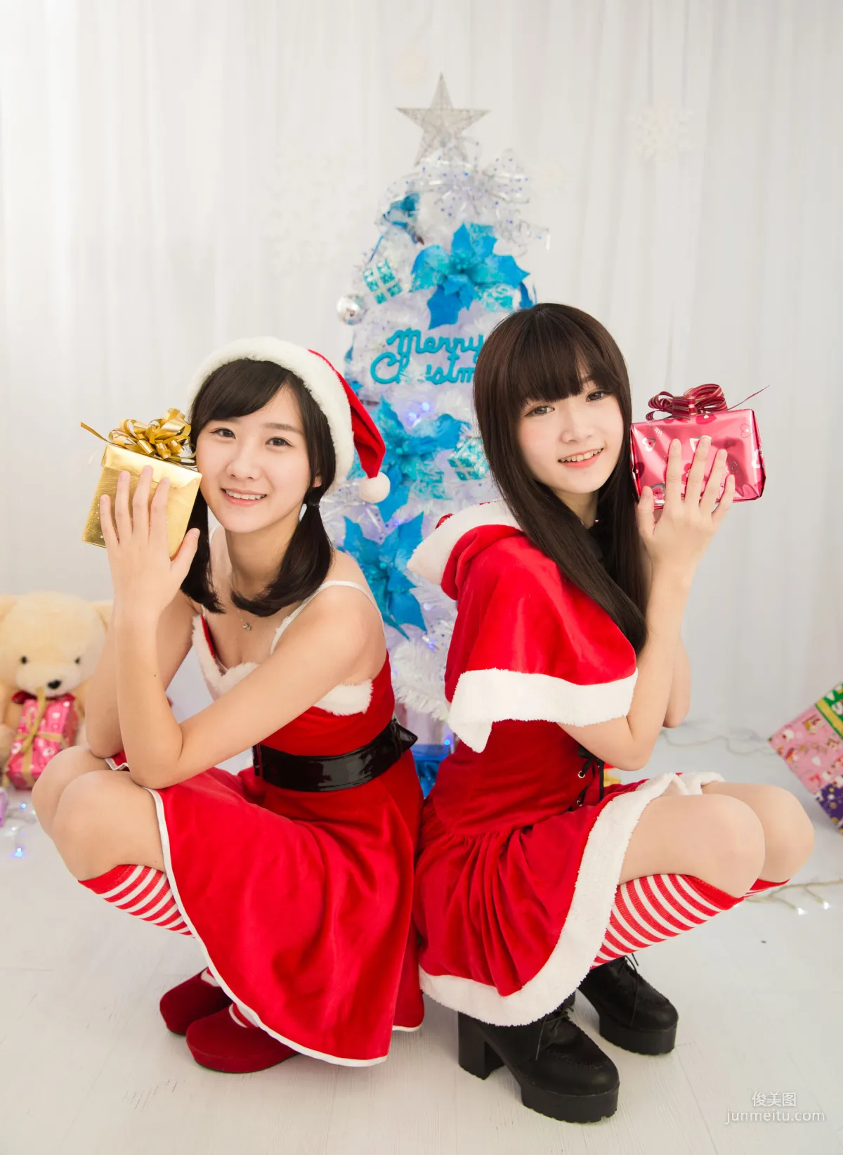 李思嫺&崔甜天 《圣诞节室拍》 写真集