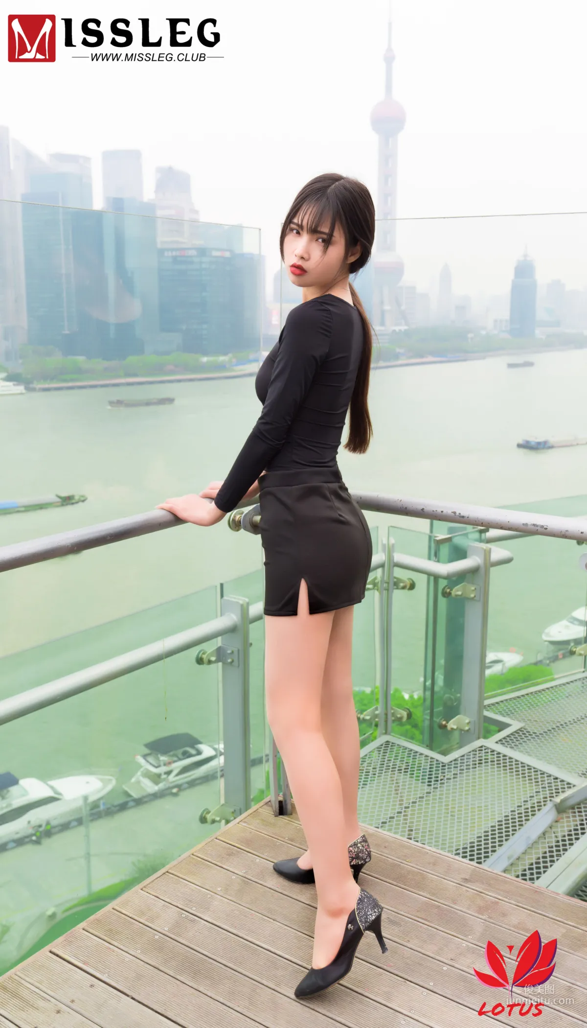 星辰《丝袜美腿高跟诱惑》 [蜜丝MISSLEG] M010 写真集
