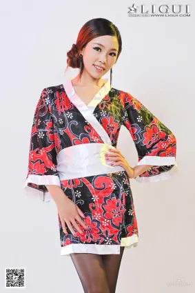 [丽柜LiGui] Model 微微《和服黑丝美足》美腿玉足写真图片
