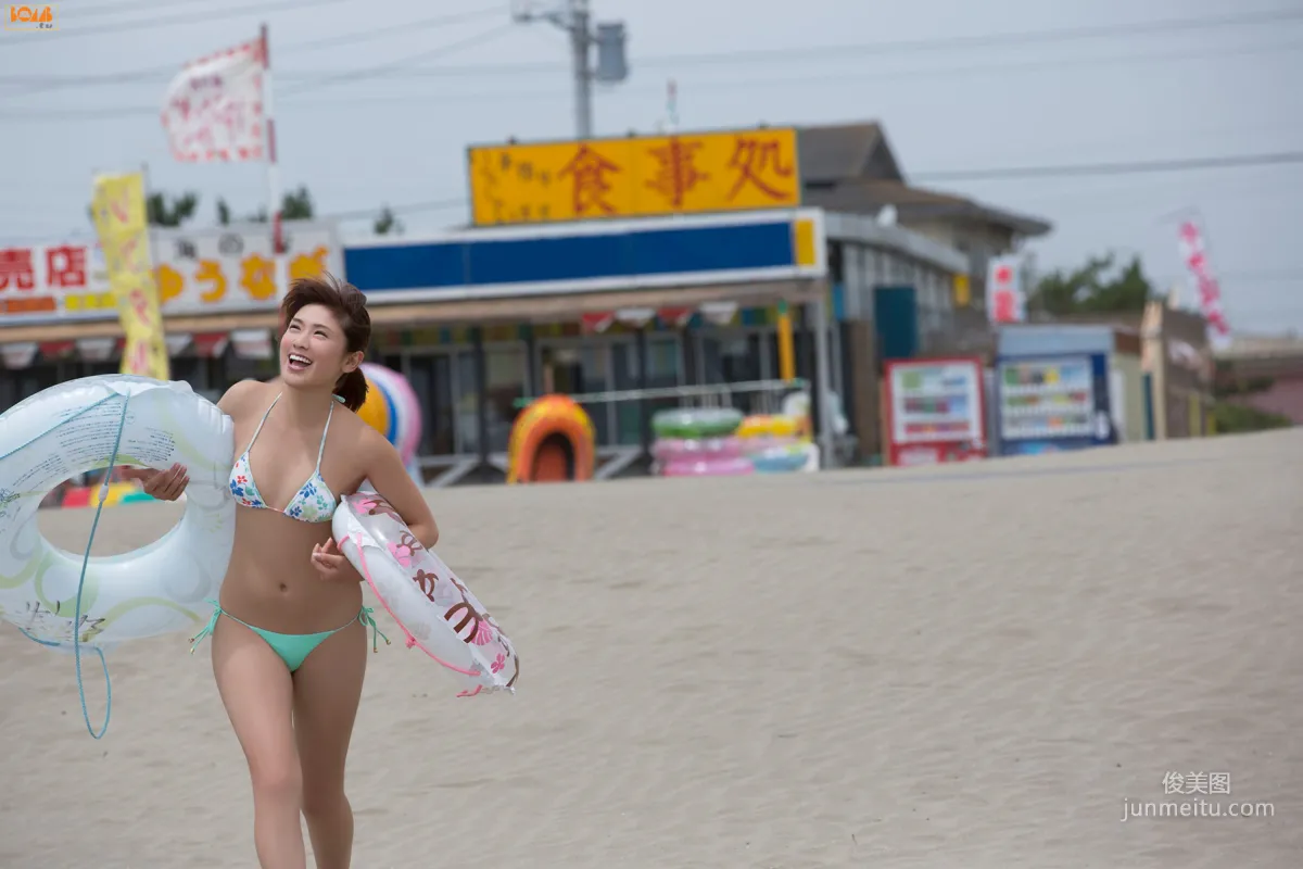 Chika Tono 遠野千夏 写真集 [Bomb.TV] 2013年10月号