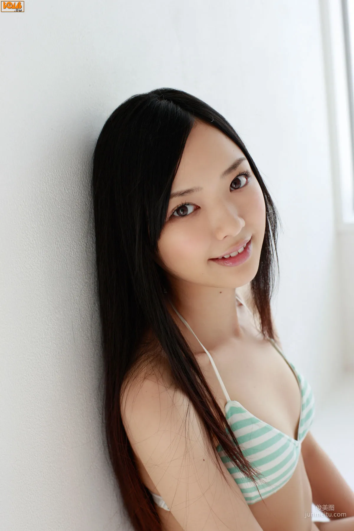 [Bomb.TV] 2011年10月号 広瀬玲奈、伊藤優衣、安藤遥 写真集