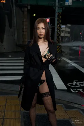 [Bomb.TV] 2010年04月刊 八代兼美 Minase Yashiro 写真集